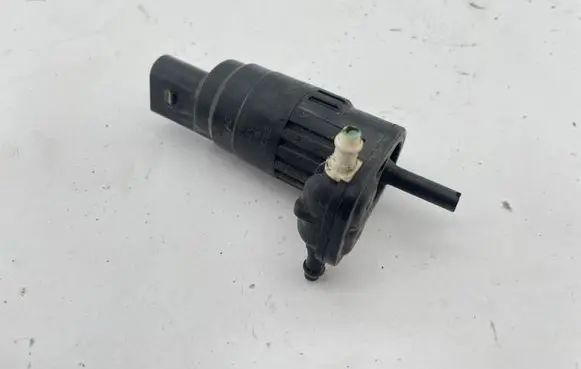 Skoda Octavia Mk3 (5E) Windscreen/windshield washer pump 1K6955651