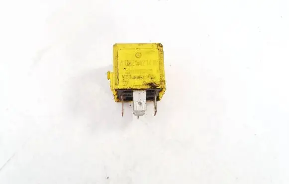 Mercedes-Benz E W210 Other relay a0025421412