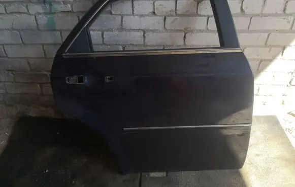 Rear door