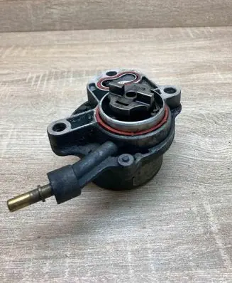 Peugeot 307 CC Vacuum pump 9631971580 72266601