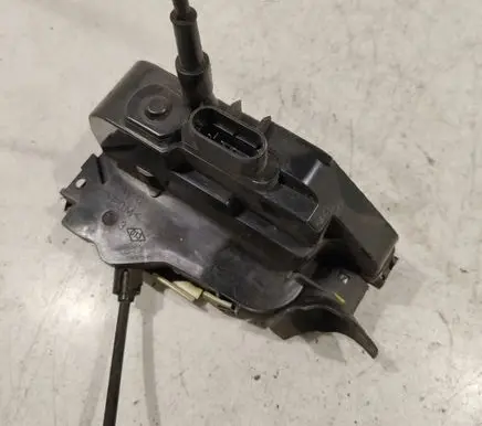 Renault Megane II Front door lock