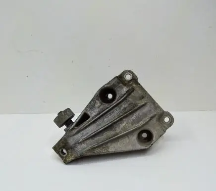BMW 5 F10 F11 Engine mounting bracket 6781257