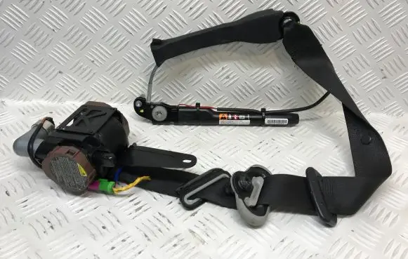 Opel Antara Front seatbelt 95473474