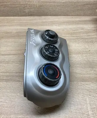 Toyota Yaris Climate control unit 554060D190