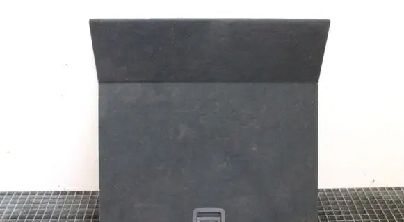 Volkswagen Touareg II Trunk/boot floor carpet liner 7P6863546B