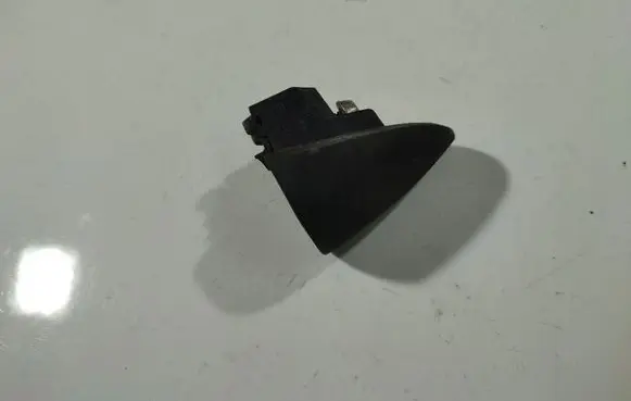 Mercedes-Benz C W203 Loading door cover/cap 