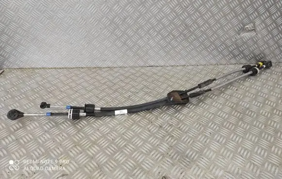 Gear shift cable linkage