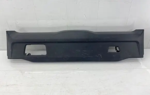 Volvo XC90 Tailgate/boot lid cover trim 39875046