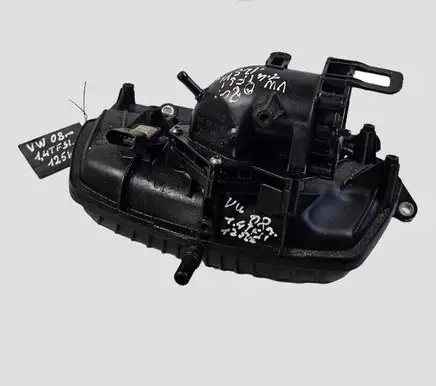 Volkswagen Touran I Intake manifold 03C129711AB