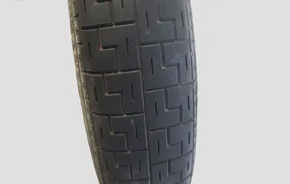 Jaguar XF X250 R18 spare wheel 2R831007RA 40JX18FH2X15 1R8A17032AB