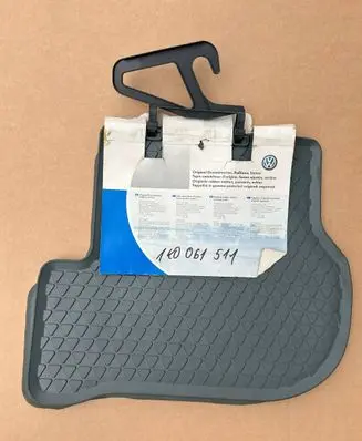 Volkswagen Golf V Car floor mat set 1K0061511 1K0061511041