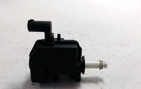 Fuel tank cap lock motor