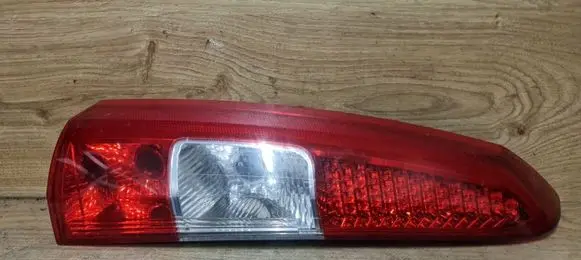 Volvo V70 Rear/tail lights