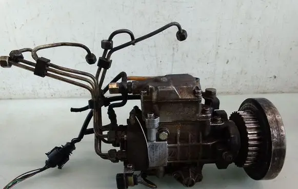Volvo V70 Fuel injection high pressure pump 0460415990