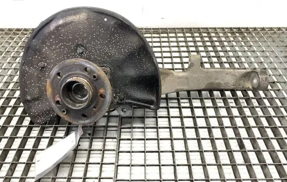 Mercedes-Benz ML W166 Front wheel hub spindle knuckle 
