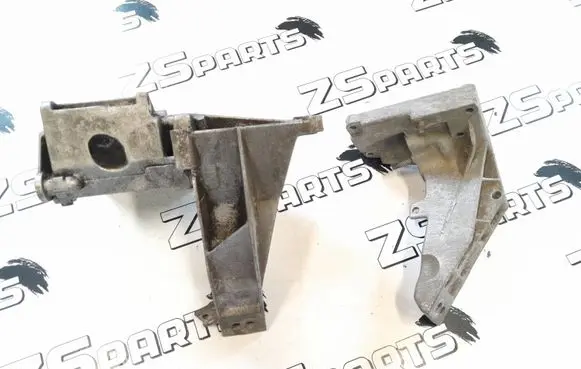 BMW 7 E38 Engine mounting bracket 1704583 1736956