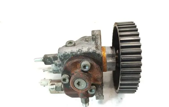 Opel Astra J Fuel injection high pressure pump 55586499 HU2940001003
