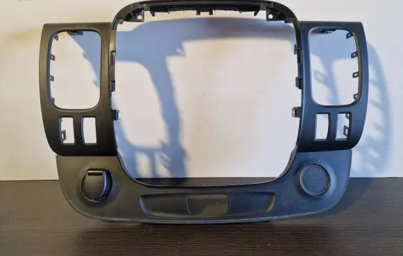 Renault Trafic III (X82) Center console 93452450 682607479R 93452451