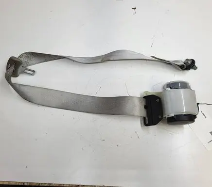 Nissan Leaf I (ZE0) Middle seatbelt (rear) 6236608 6236584X6E