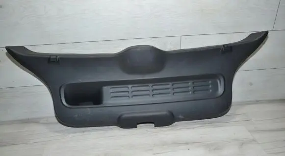 Citroen C4 Cactus Tailgate/boot lid cover trim 9801412277