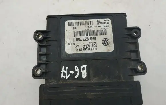 Volkswagen PASSAT B6 Gearbox control unit/module 09G927750T