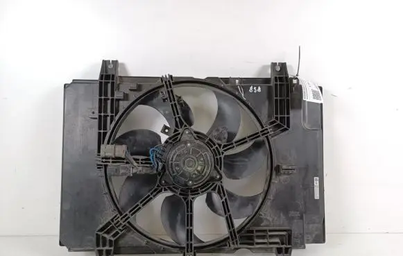 Nissan Juke I F15 Radiator cooling fan shroud
