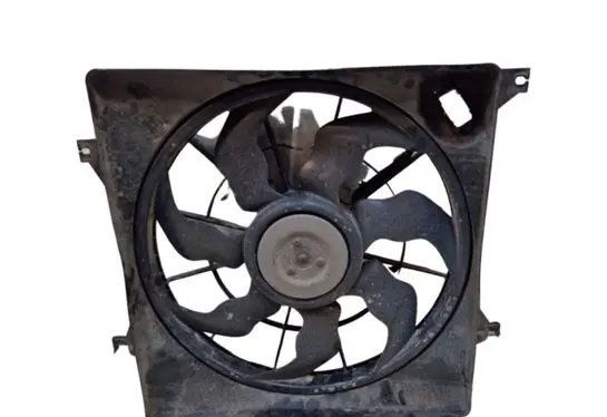 Hyundai ix35 Radiator cooling fan shroud