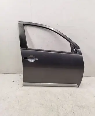 Mitsubishi Outlander Front door