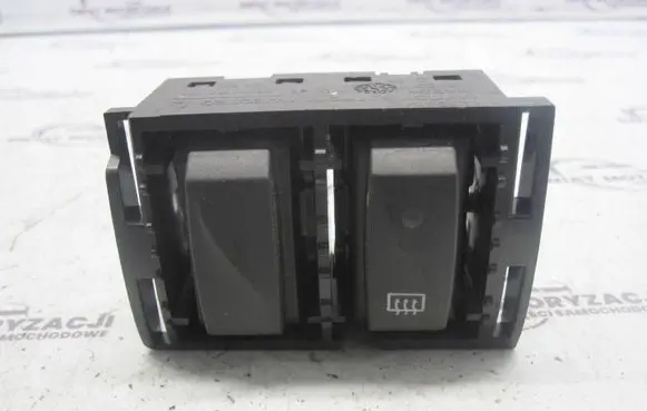 Renault Megane III Windscreen/window heater switch 1259364X