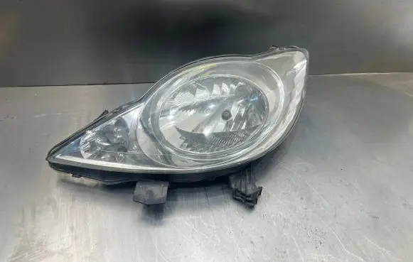 Peugeot 107 Headlight/headlamp 811500H030 89032403
