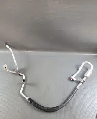 Air conditioning (A/C) pipe/hose
