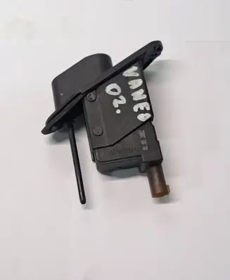 Fuel tank cap lock motor