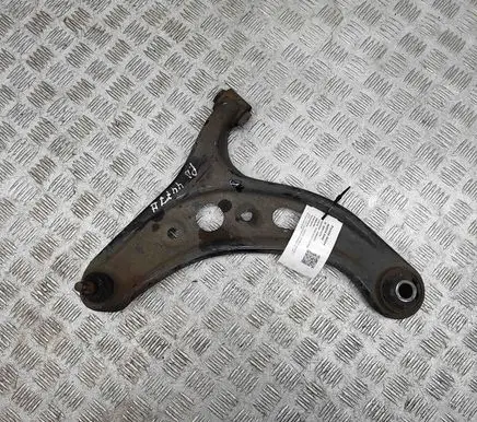 Toyota GT 86 Front lower control arm/wishbone SU00300354