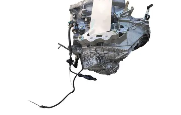 Fiat 500L Manual 5 speed gearbox C63563521