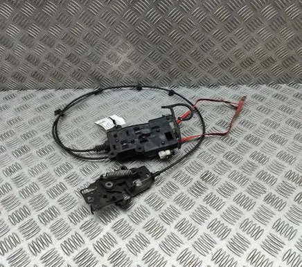 Tesla Model X Engine bonnet/hood lock/catch 105799100D 103301100C