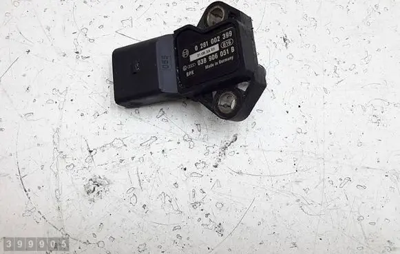 Volkswagen Golf V Air pressure sensor 0281002399 038906051B