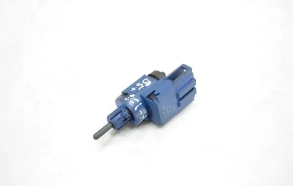 Volkswagen PASSAT B5.5 Clutch pedal sensor 1J0927189E 09891 19322002