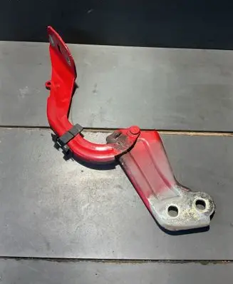 Ford Focus Engine bonnet/hood hinges BM51A16800AD