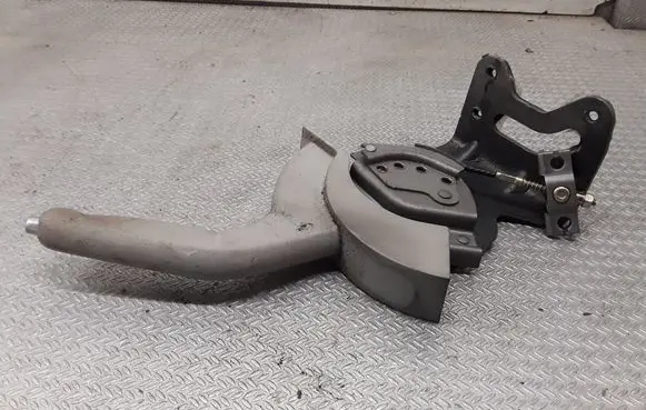 Handbrake/parking brake lever assembly