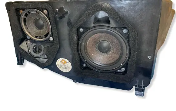 BMW 8 E31 Rear door speaker 65131383388
