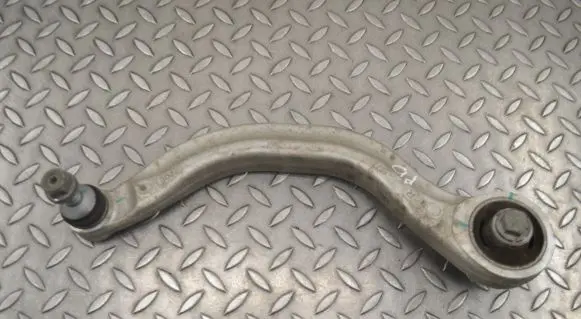 Tesla Model 3 Front lower control arm/wishbone 104435900A