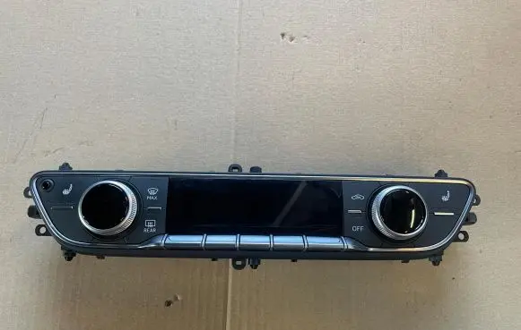 Audi A5 Climate control unit 8W0820043T