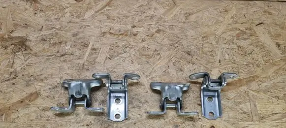 Toyota Auris E180 Rear door hinge set 687600H010 687500H010 687800H010