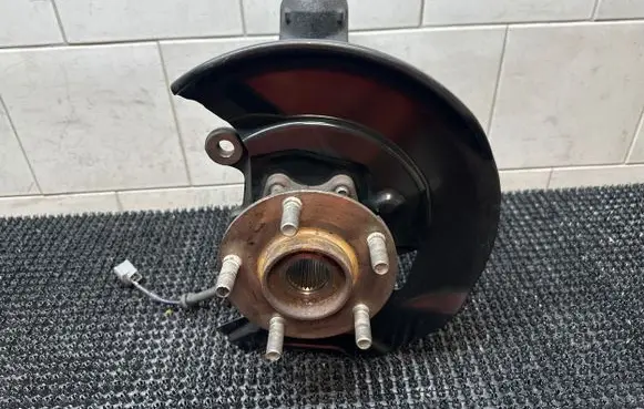 Renault Koleos II Front wheel hub