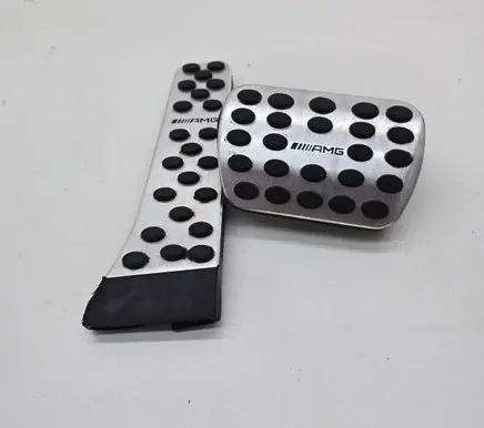 Accelerator throttle pedal
