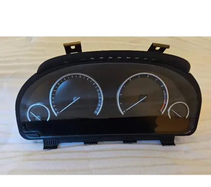 BMW 5 F10 F11 Speedometer (instrument cluster) 9202789 17388410 0263651833