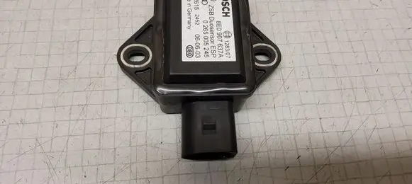 Volkswagen PASSAT B5.5 ESP acceleration yaw rate sensor 8E0907637A 0265005245