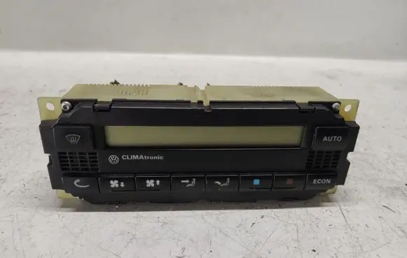 Volkswagen PASSAT B5 Climate control unit 5HB00761700 1J1907044