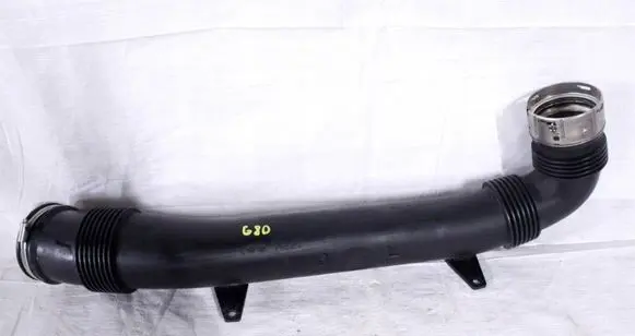 BMW M3 G80 Intercooler hose/pipe 8095810 235576