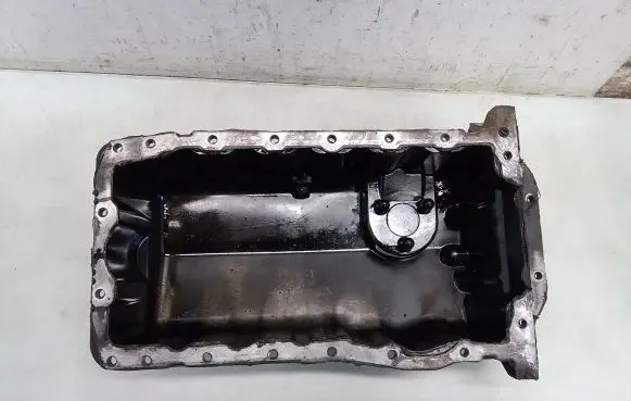 Skoda Octavia Mk2 (1Z) Oil sump 038103603N